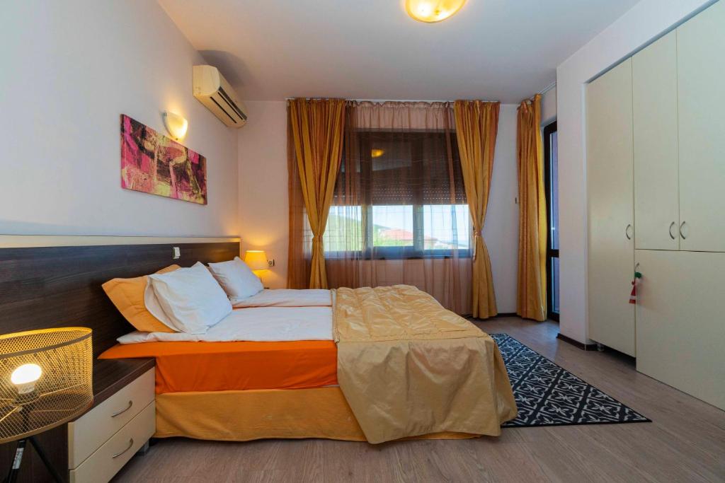 Standard Double or Twin Room with Balcony