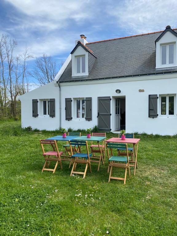 Zahrada ubytování Maison spacieuse à deux pas de la plage …