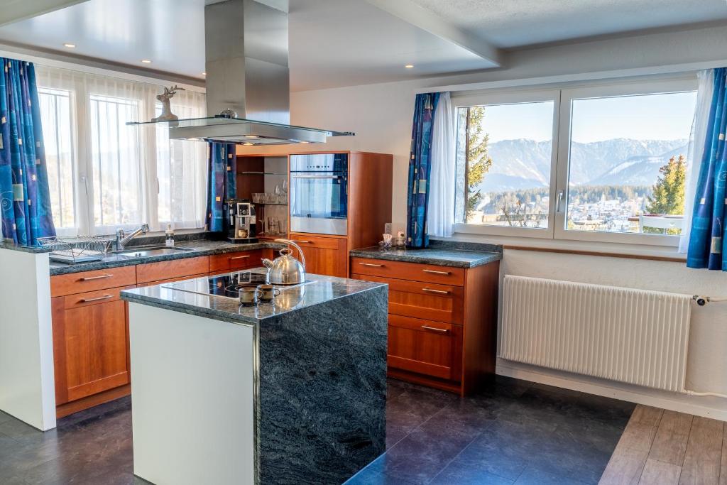Charmantes Apartment mit grossem Garten .Kids4free. - Appartement D'une Chambre
