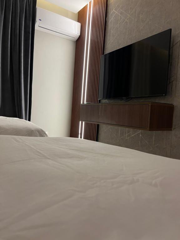 TV a/nebo společenská místnost v ubytování Family Luxury apartment at Milsa Nasr City , Building 27