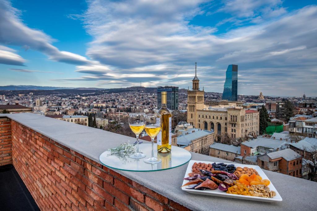 Jídlo v hotelu nebo okolí
