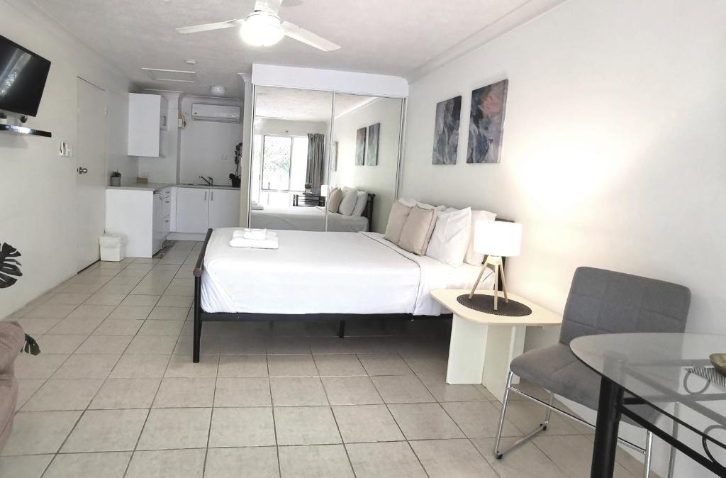 Bay of Palms - Resim 36