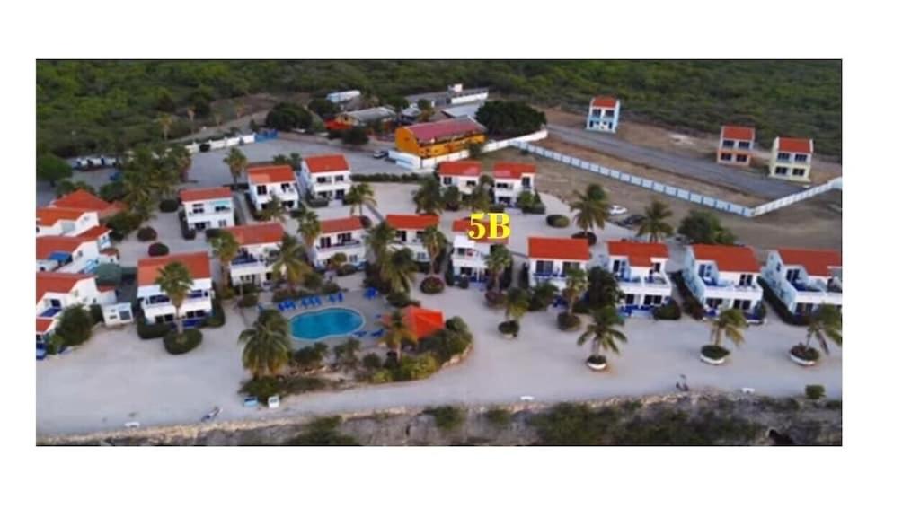 Oceanfront Townhome in Marazul Dive Resort - Wohnung Mit Meerblick