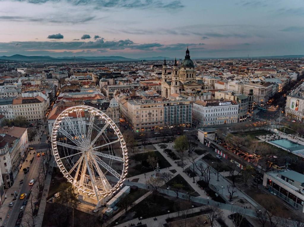Výhľad na mesto Budapešť alebo výhľad na mesto priamo z apartmánu