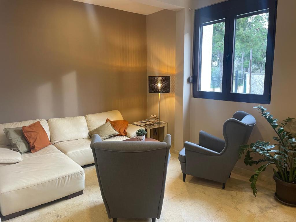 Apartments Kuce Lekovica Beach & snack bar- Bistro - 10