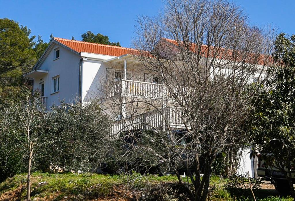 Budova, v ktorej sa apartmán nachádza
