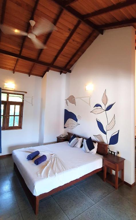 Blue Turtle Hotel - 9