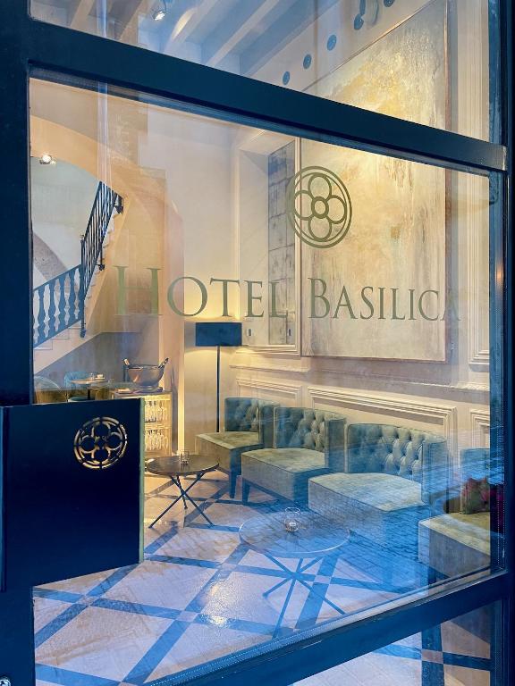 Certifikát, hodnocení, plakát nebo jiný dokument vystavený v ubytování Hotel Basilica