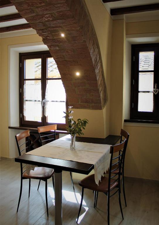 SoleLuna - One-Bedroom Apartment