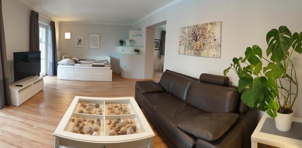 A seating area at Appartement Waldfriede