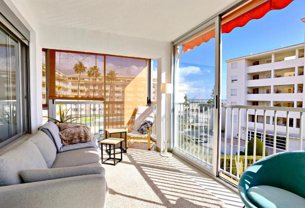Apartment Paradise by the sea, Alicante, Spain - Booking.com