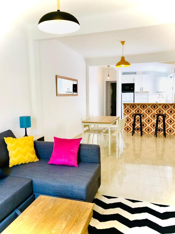 Posedenie v ubytovaní Apartamentos Cruz Granada