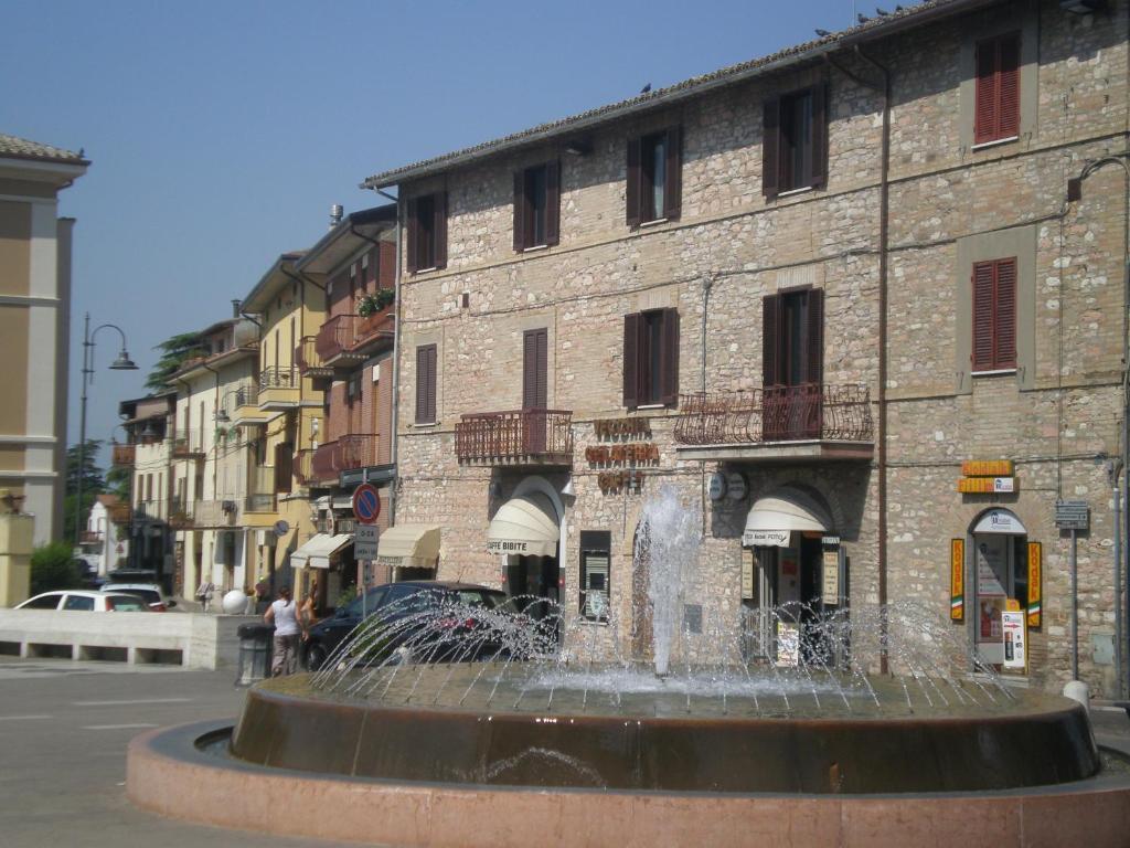 The building in which a vendégházakat is located