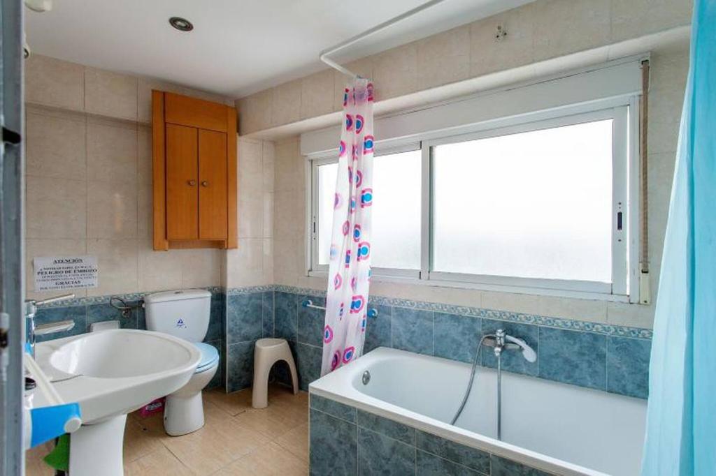 Chalet Wonderful Homelidays in Masias Moncada with shared ...