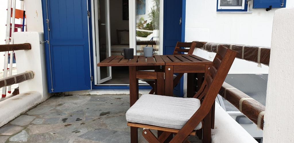 Posezení v ubytování La Playa Studio Mykonos