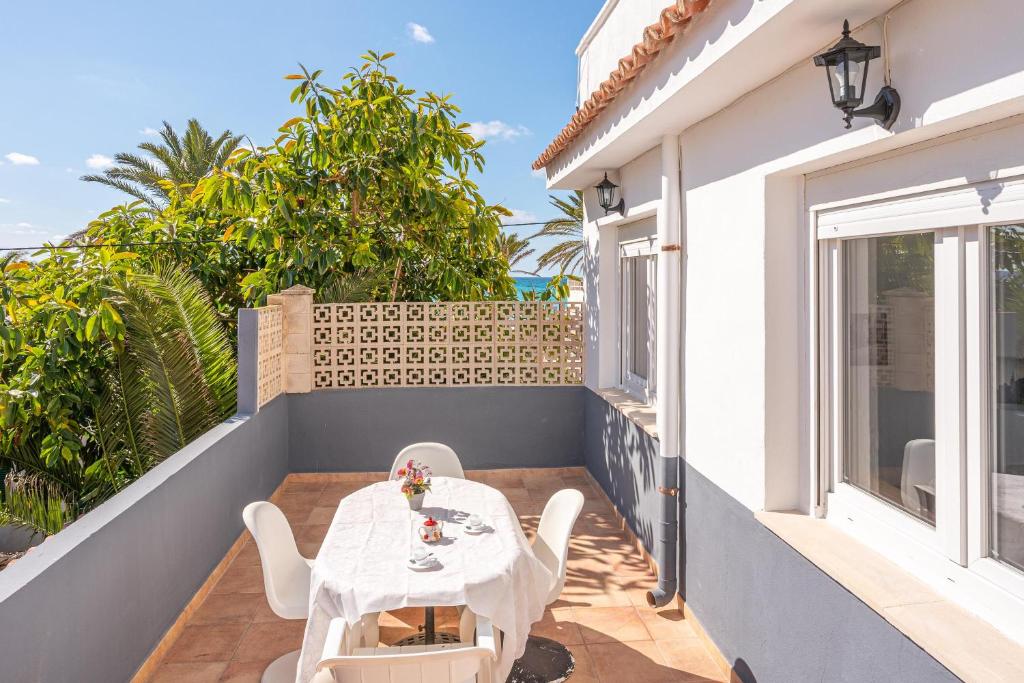 A balcony or terrace at Ana House
