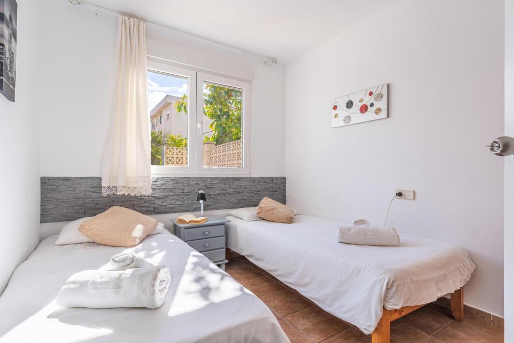 A bed or beds in a room at Ana House