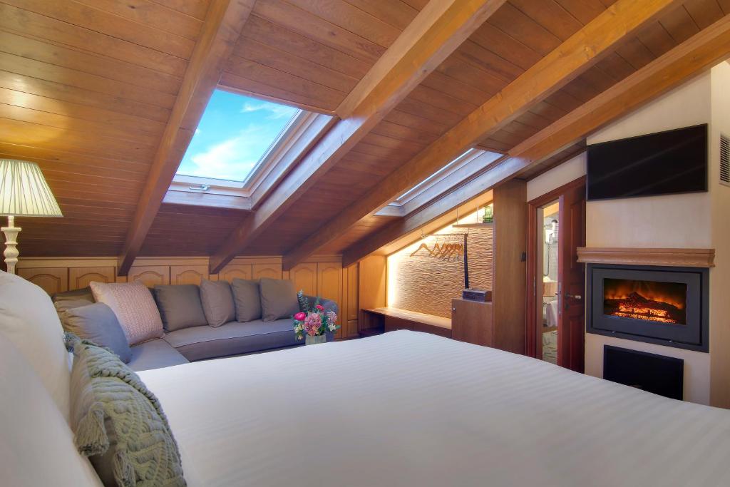 ARCHONTARIKI Historic Boutique Hotel - Resim 8