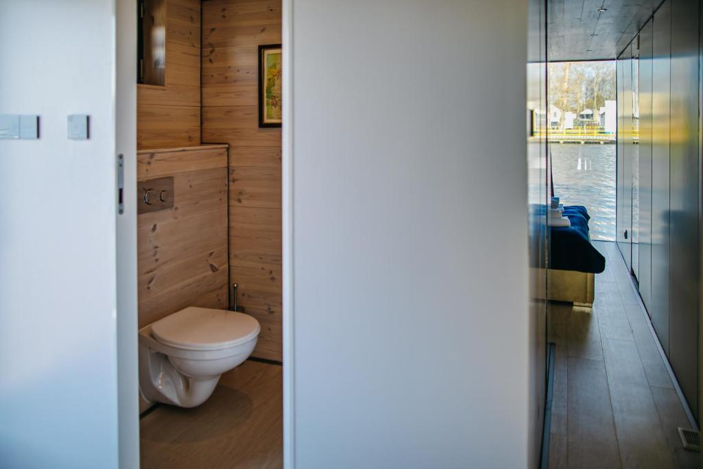 HT Houseboats - domki na wodzie - sauna, lake view - 17