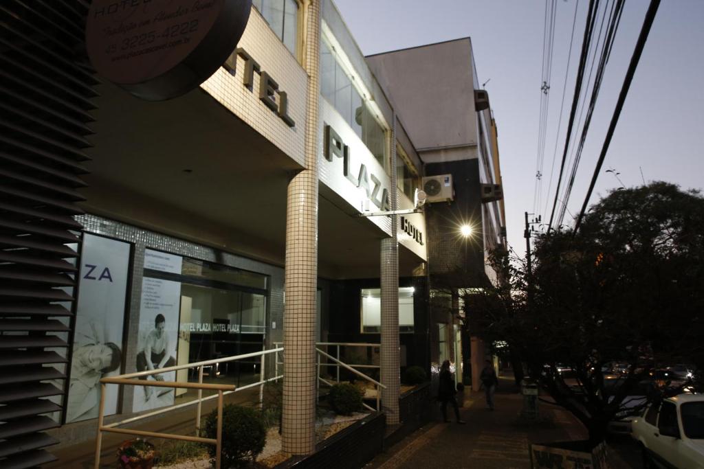  Hotel Plaza
