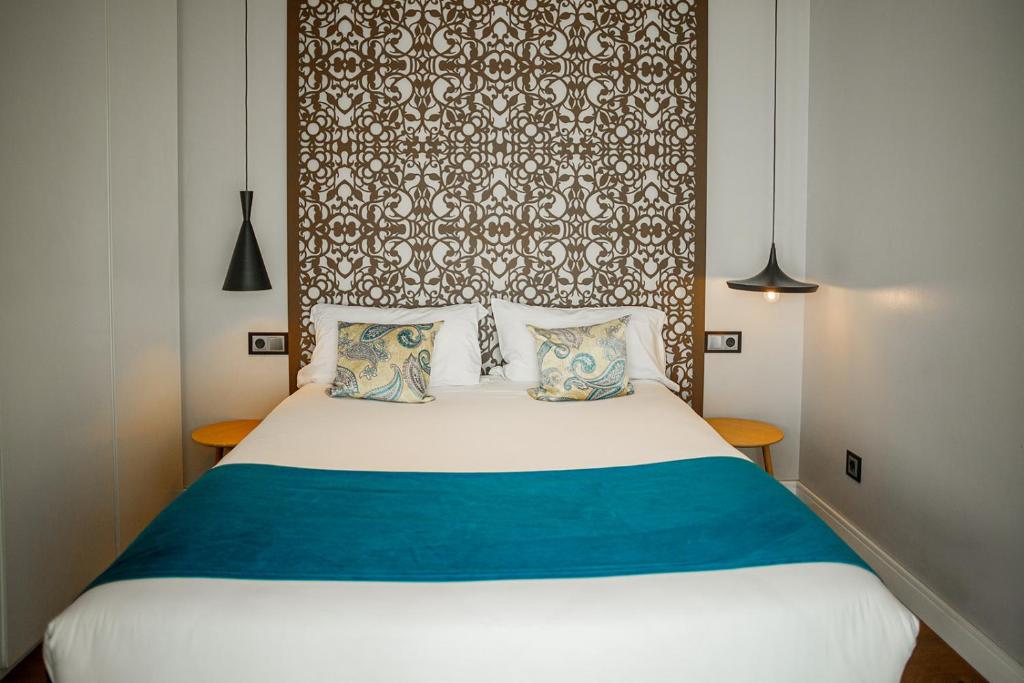 
City-View 1 Bedroom Apartment with terrace
