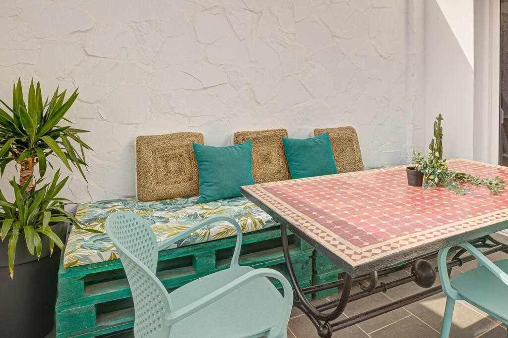 Posedenie v ubytovaní La Favorita preciosa villa con piscina privada