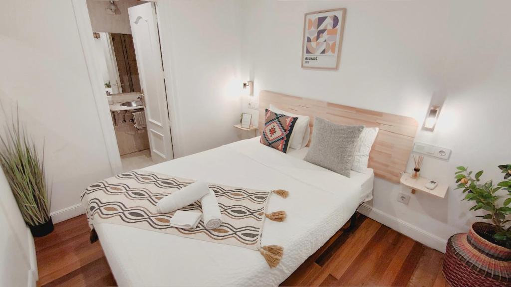 Posteľ alebo postele v izbe v ubytovaní Marisol - Self Check-In Guesthouse - Adults only