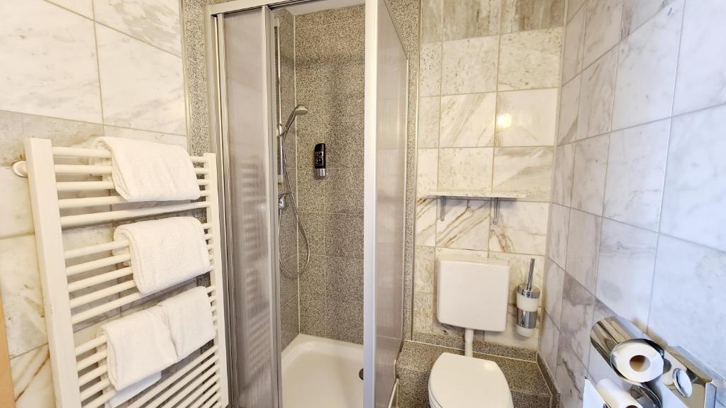 Hotel Zentrum - Resim 40