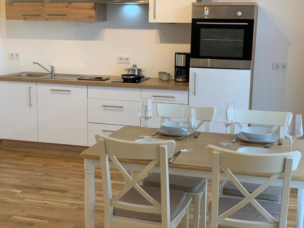 Η κουζίνα ή μικρή κουζίνα στο Ferienwohnung Lechglück