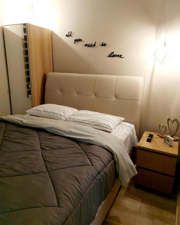 Posteľ alebo postele v izbe v ubytovaní THESS OLD TOWN 1 free private parking of stayinthess