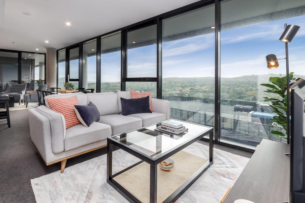 Spacious 3bed Philip Apartment with Views, Phillip Updated 2023 Prices