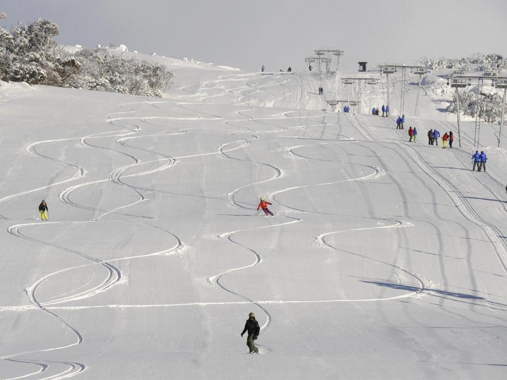 Perisher Manor Hotel зимой