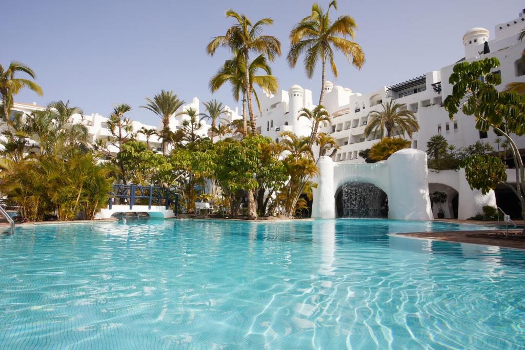 Het zwembad bij of vlak bij Dreams Jardin Tropical Resort & Spa