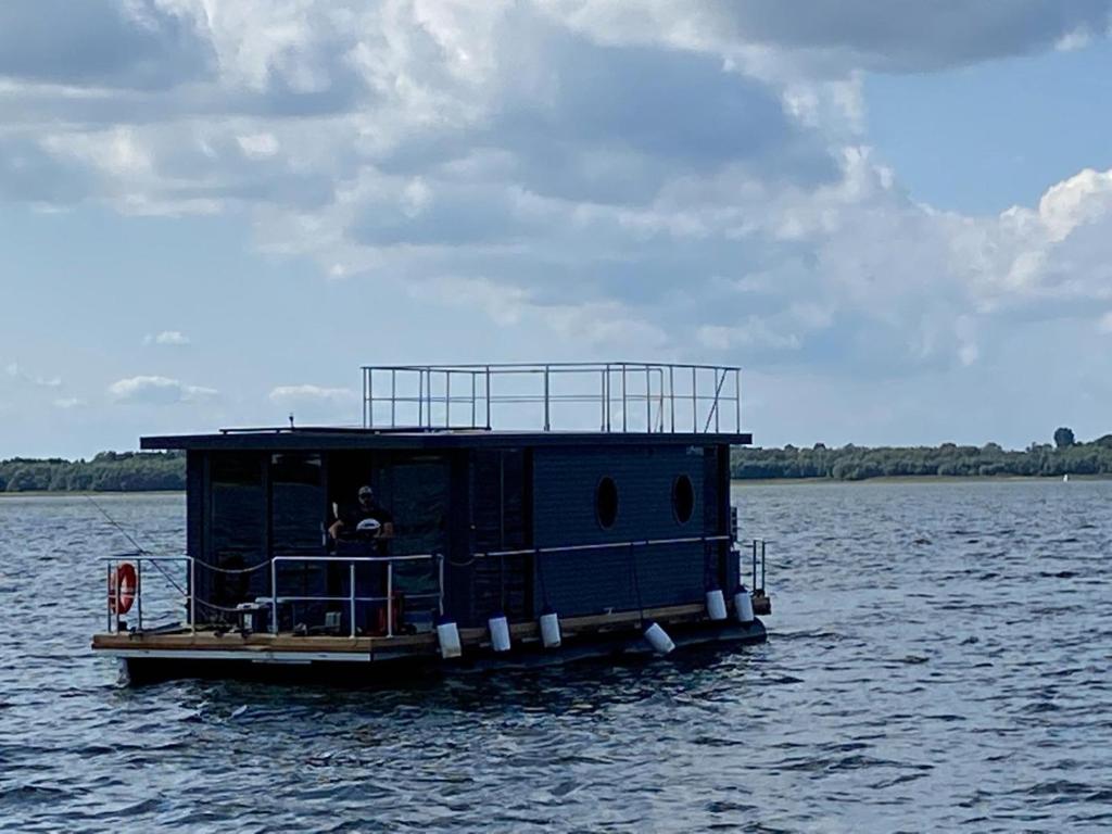 Fotografie z fotogalerie ubytování Houseboat Apart M - Wodna Osada v destinaci Wylazłów