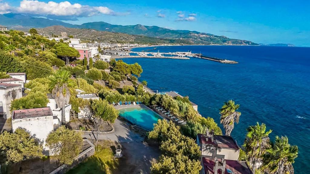 Hotel Hydra Club