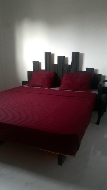 Postel nebo postele na pokoji v ubytování Airport Layover B&B