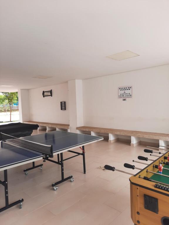 Stolní tenis v ubytování Ricaurte vía a Girardot -Peñazul Aldea nebo okolí