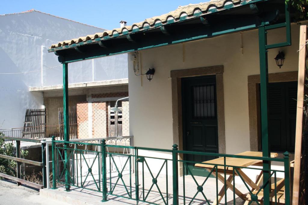 Nespecifikovaný výhled na hory nebo výhled na hory při pohledu z apartmánu