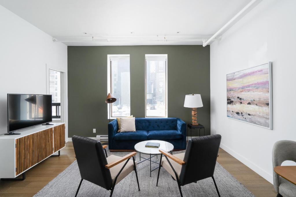 
Classic One-Bedroom with Sofa Bed
