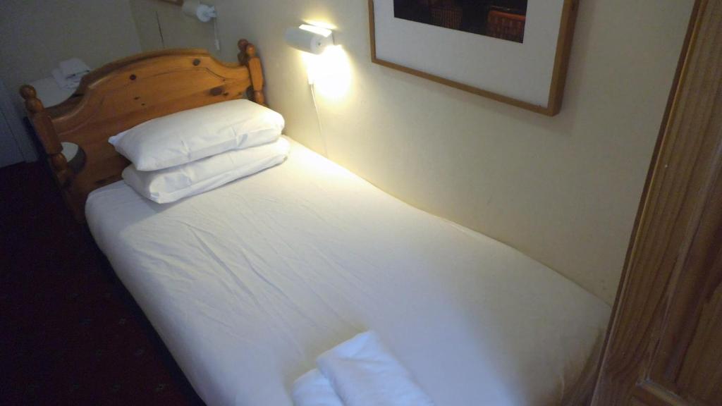 Arran House Hotel - Twin Room With Shared Bathroom