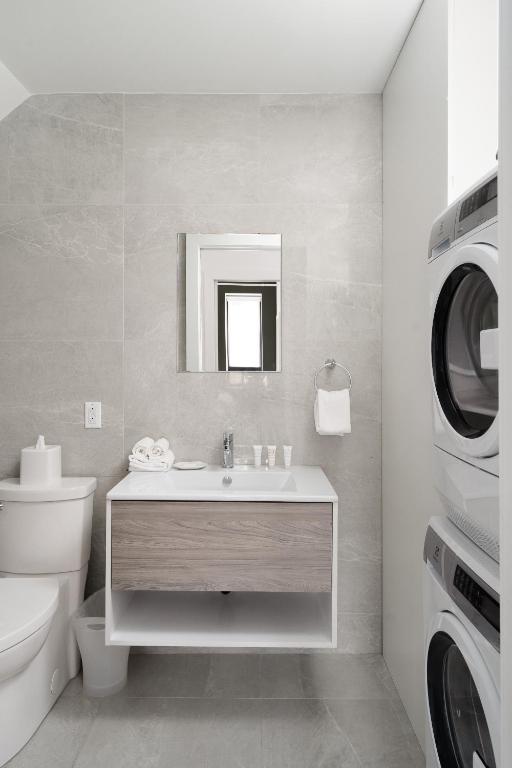 Bakan- Palais des Congres, Convention Centre - Resim 11