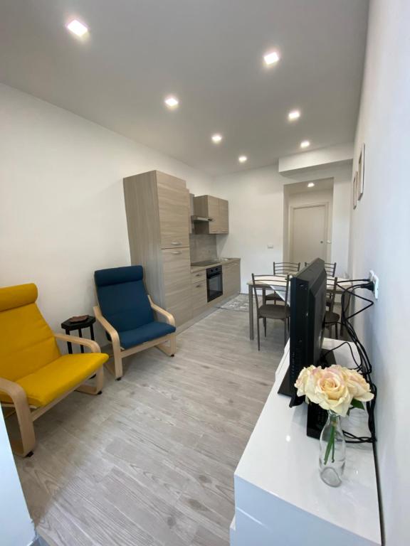 A kitchen or kitchenette at Torino Reale