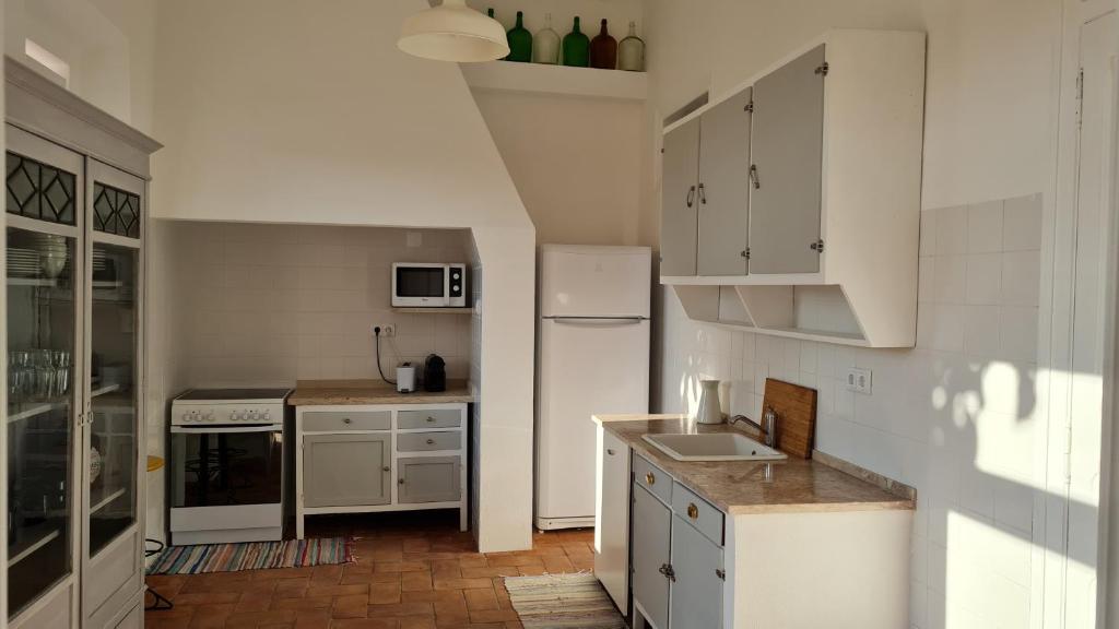 Kuchyň nebo kuchyňský kout v ubytování Casa Magana em Grândola