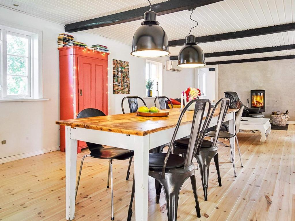 Fotografie z fotogalerie ubytování 5 person holiday home in Aakirkeby v destinaci Åkirkeby