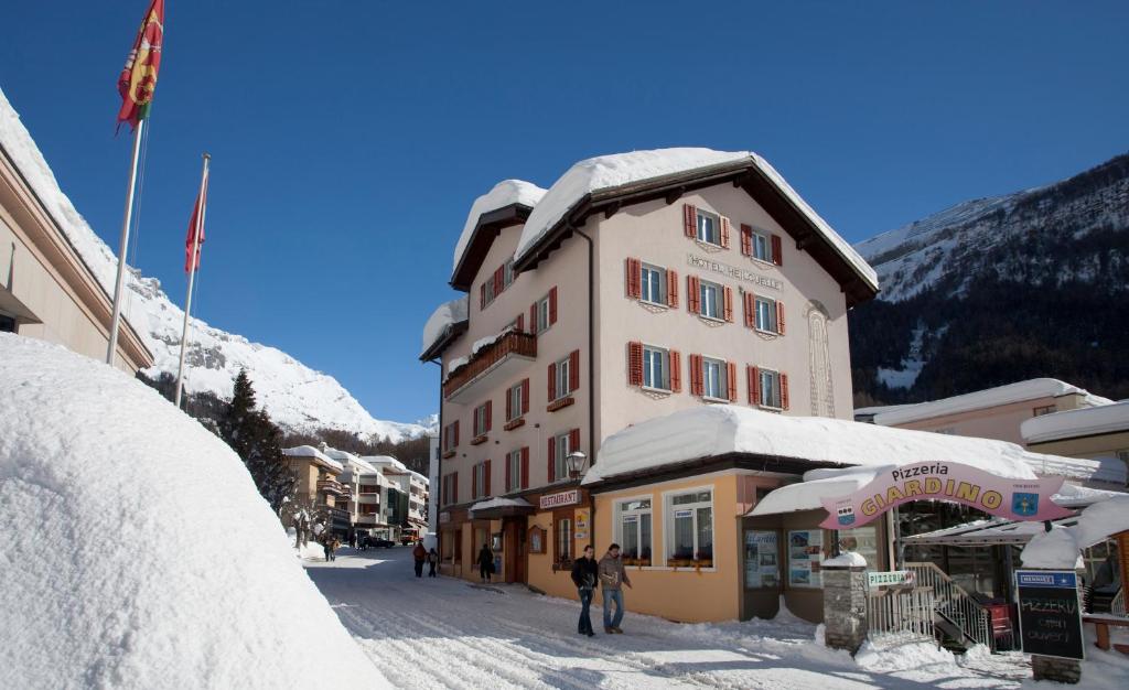 Hotel Heilquelle-Leukerbad-Therme v zimě