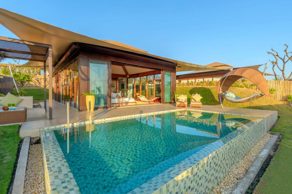 Biệt Thự Có Hồ Bơi Nhìn Ra Biển - Bao Trọn Gói Spa