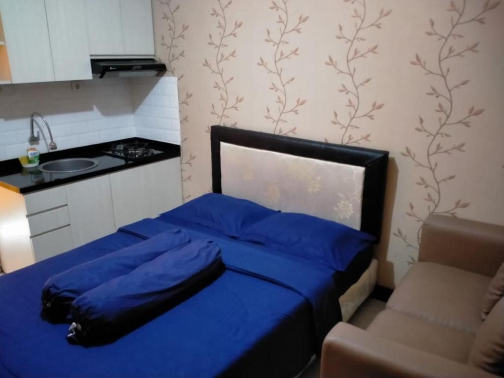 Cinere Resort Apartment by Celebrity Room - 