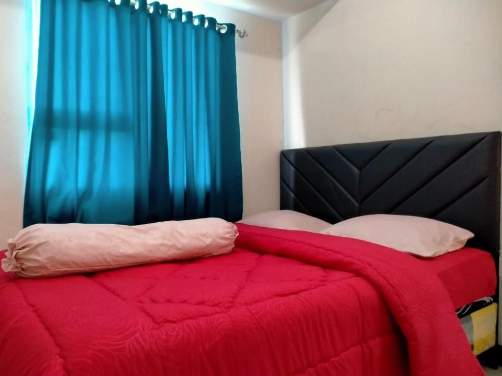 Cinere Resort Apartment by Celebrity Room - 
