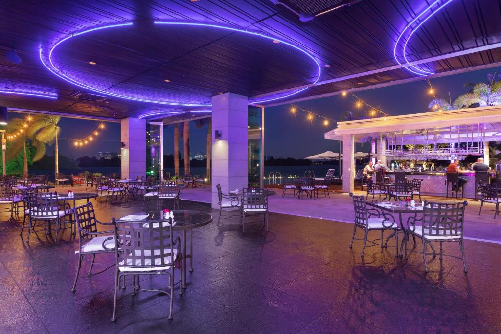 Restaurace v ubytování LOTTE Hotel Yangon