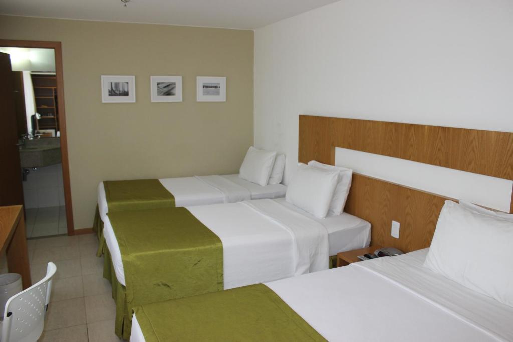  Naoum Hotel
